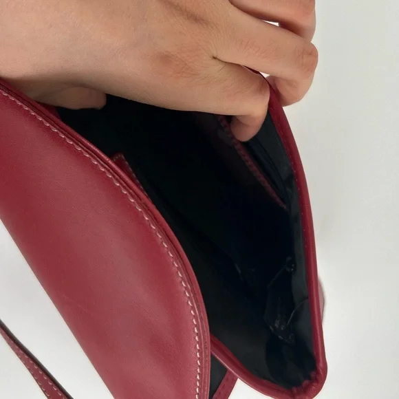 Vintage Bandolini Genuine Leather Small Red Crossbody Bag - Picture 6 of 6